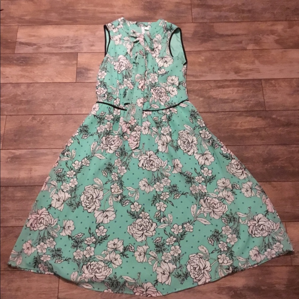 PRICE DROP || Floral dress